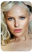 Liz Ashley Feature Model